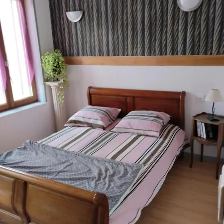 Dom wakacyjny Maison Familiale A Hesdin-la-foret Avec Jardin Hesdin